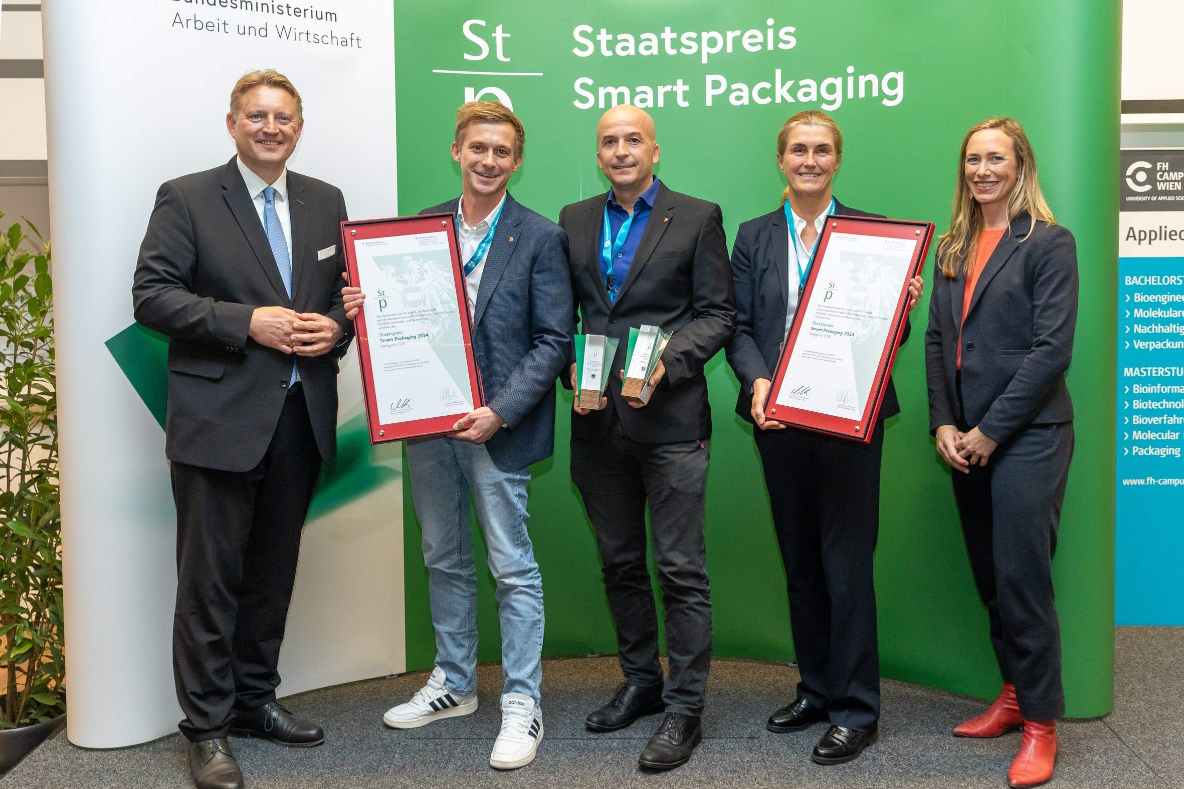 DS Smith gewann mit der Verpackung für TransSteel 2200c von Fronius International den Staatspreis Smart Packaging 2024 in der Kategorie „B2B“.