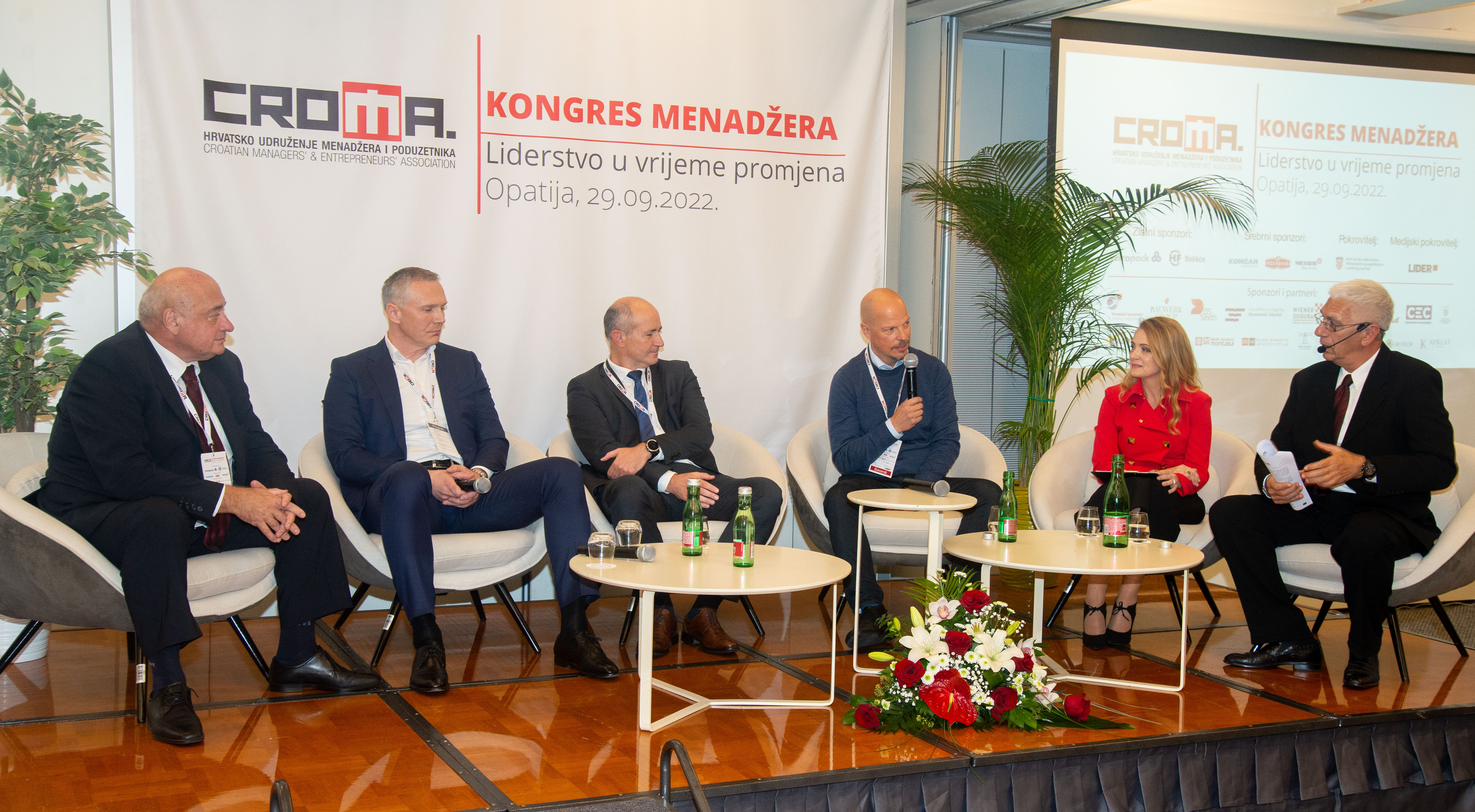 Panel rasprava  „Autentičnost Lidera“ 